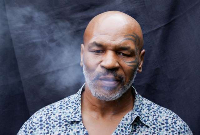 Mike Tyson thotë se ia pa hajrin helmit të bretkosës