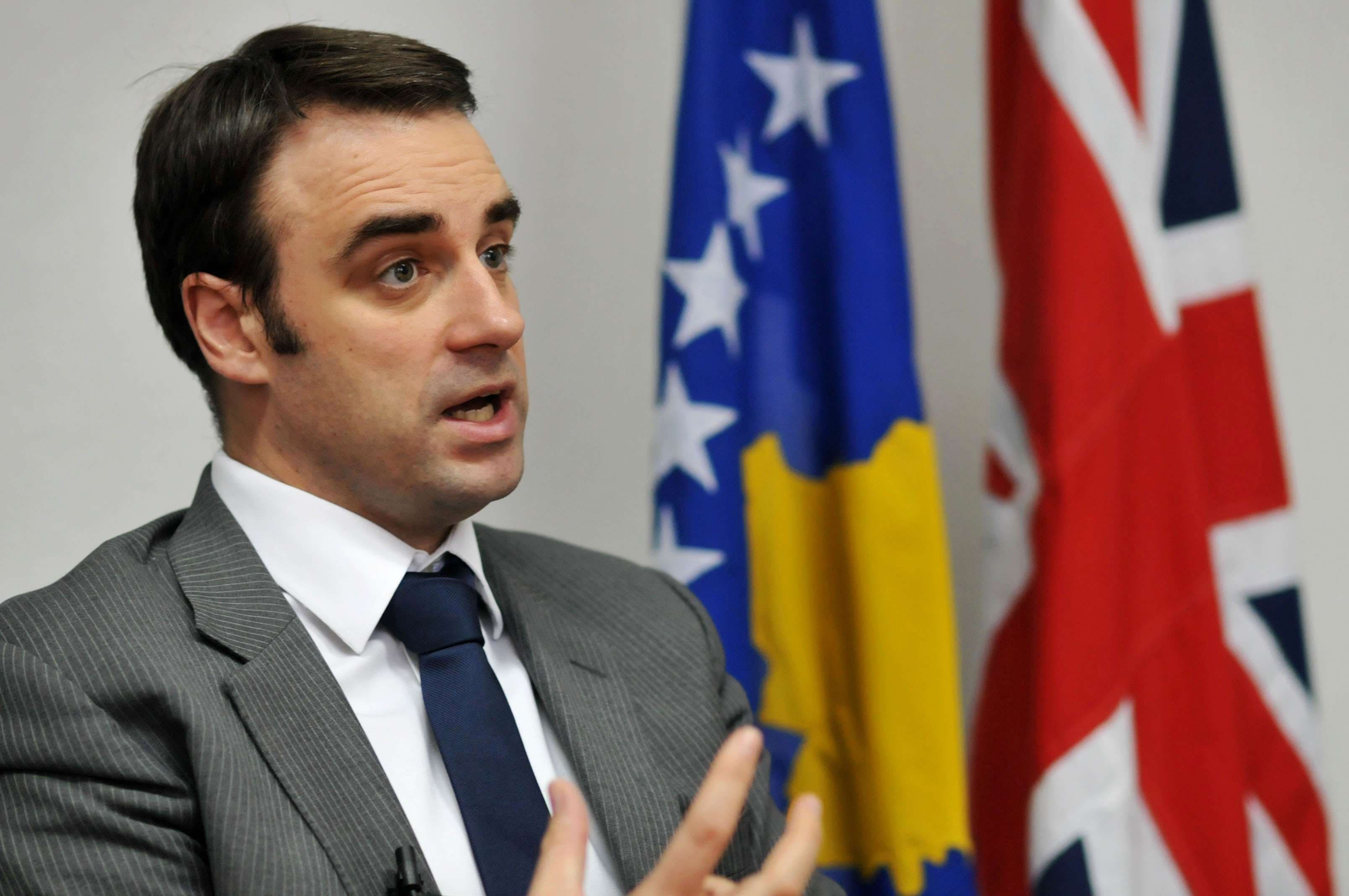 O’Connell nuk mundi të bënte tifo veç për Anglinë (FOTO)