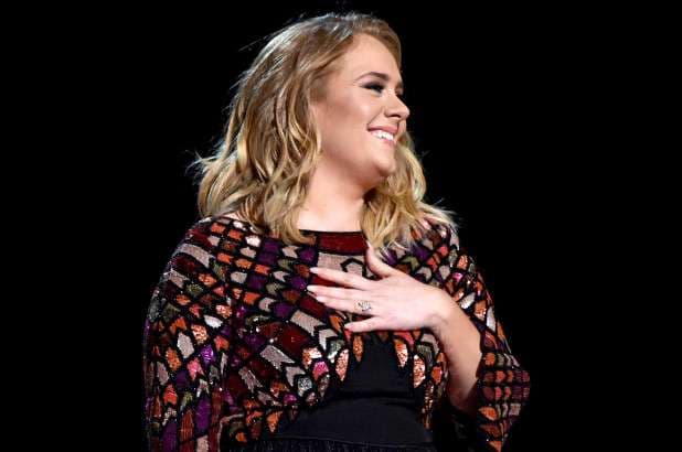 Adele ndjehet si njeri i ri pas ndarjes nga Simon Konecki