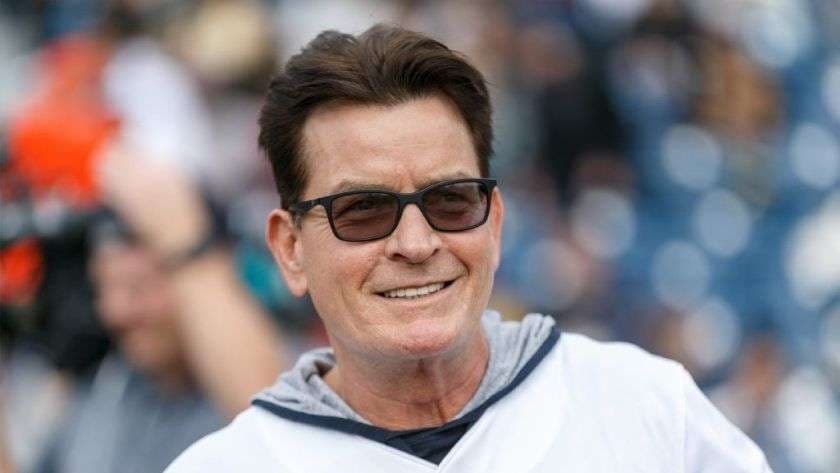 Charlie Sheen për pak të ishte pjesëmarrës i Dancing With the Stars