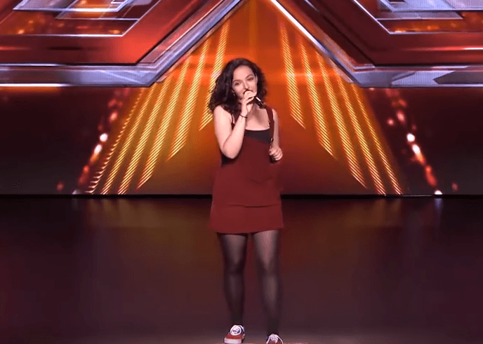 17 vjeçarja shqiptare befason jurinë në "X Factor Greece" (VIDEO)