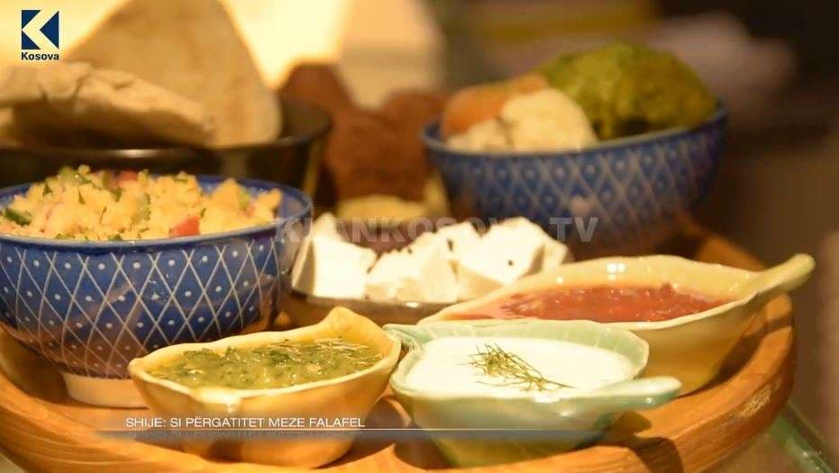 Si përgatitet mezja falafel? (VIDEO)