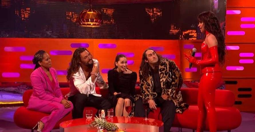 Camila Cabello emocionohet kur takon aktorët e “Game of Thrones” (VIDEO)