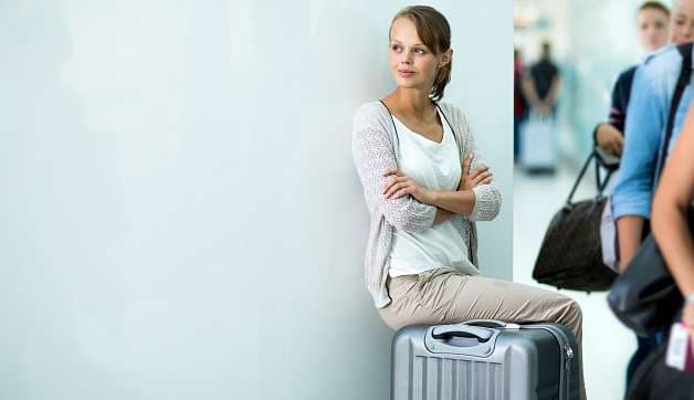 Doktorët: Këto janë rrobat që nuk duhet të vishni asnjëherë në avion
