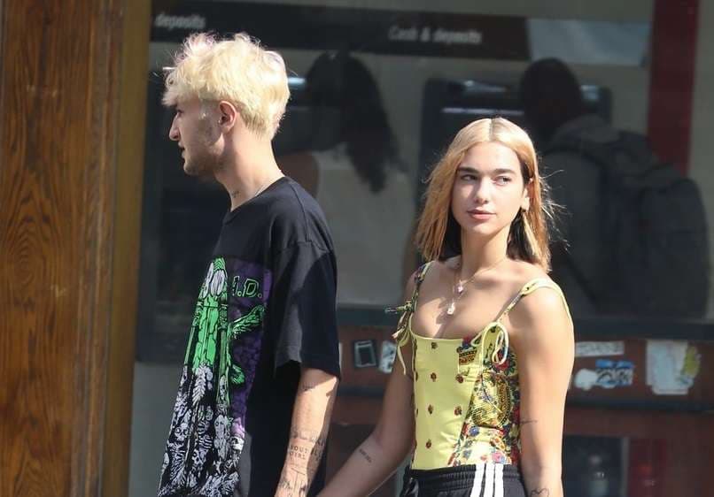 Dua Lipa nuk i ndahet të dashurit (FOTO)