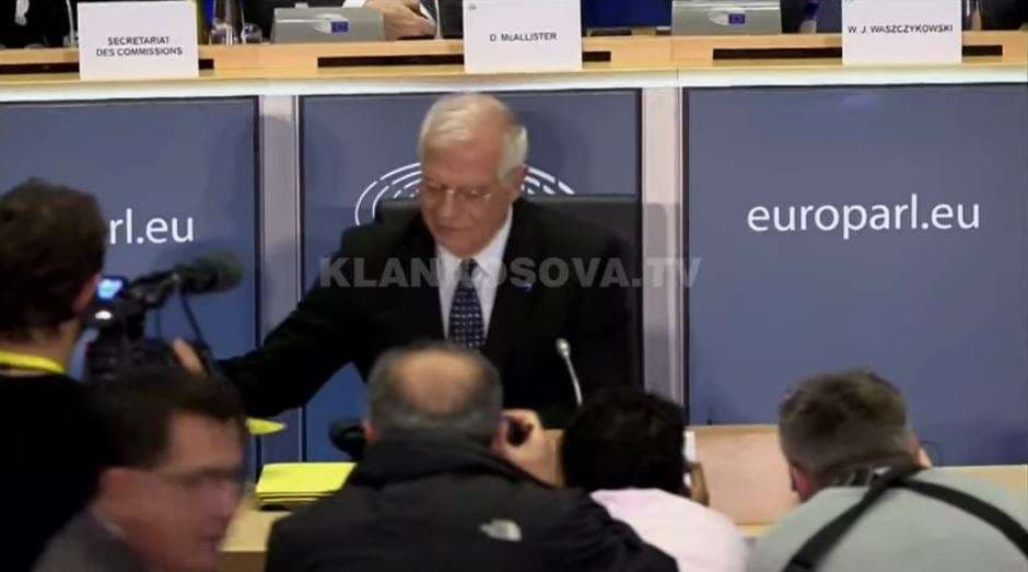 Borell nervozon Haradinajn (VIDEO)