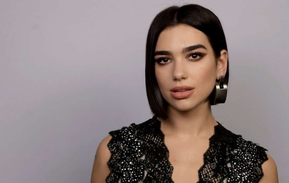 Dua Lipa nominohet për katër çmime në Billboard Music, i falënderon ata që e mbështesin