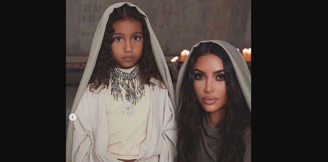 Kim Kardashian me fëmijët u pagëzua në katedralen kryesore të Armenisë