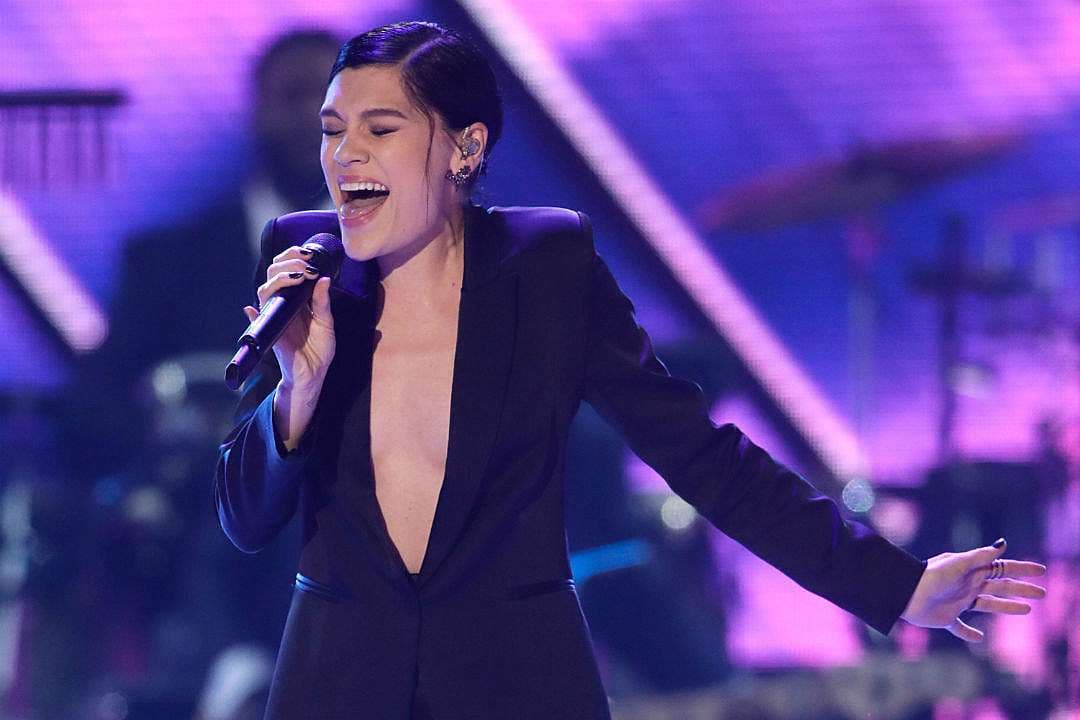 Jessie hakmerret për veten e saj 10-vjeçare (VIDEO)