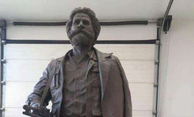 Shtatorja e Adem Jasharit së shpejti do të vendoset edhe në Prishtinë