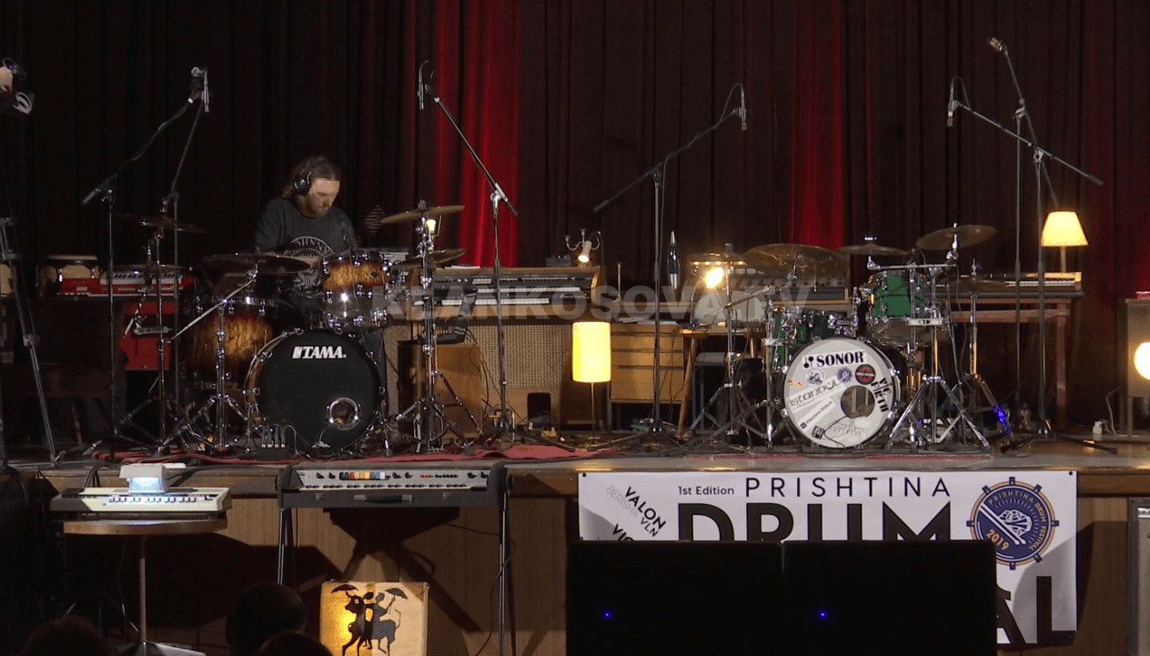 Fillon “Drum Festival” në Prishtinë (VIDEO)