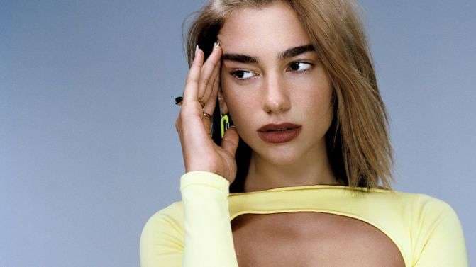 Dua Lipa na tregon pamje nga klipi i ri (VIDEO)