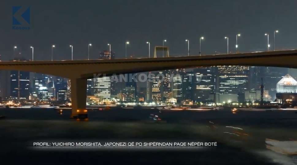 Japonezi që po tenton të shpërndajë paqe në 200 vende të botës (VIDEO)