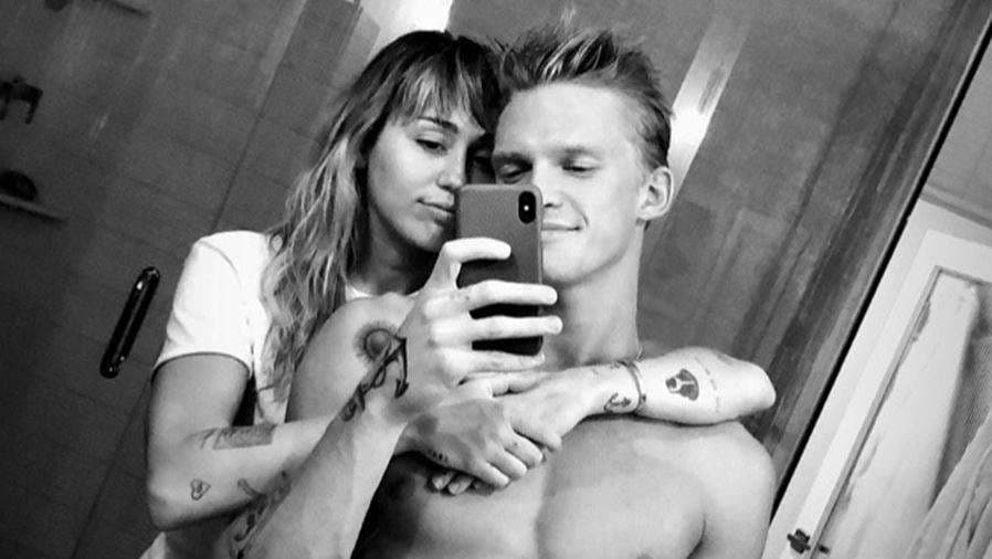 A janë në lidhje të dashurisë Miley Cyrus dhe Cody Simpson?