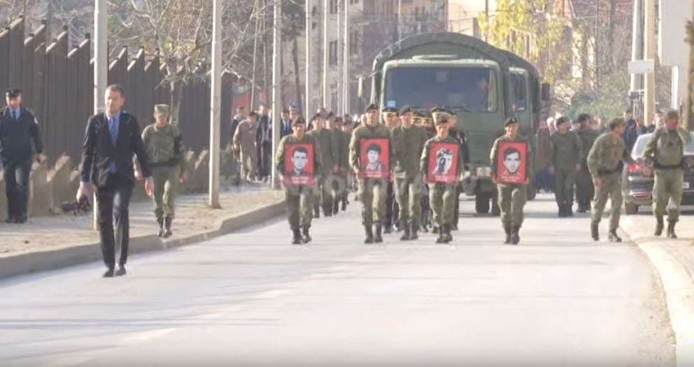 Rivarrosen eshtrat e heronjve (VIDEO)