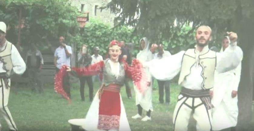 Kritikët evropian të kënaqur me artistët kosovarë (VIDEO)