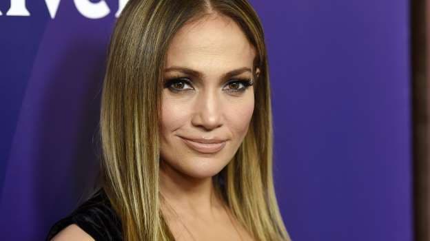 Jennifer Lopez me një fotografi tregon se nuk i duhet grimi për të qenë e bukur