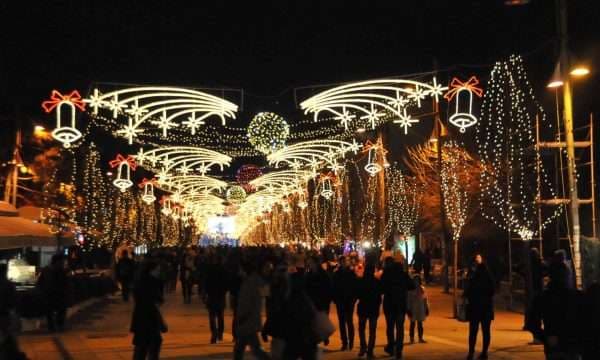 Gjërat karakteristike që bën çdo shqiptar para, gjatë dhe pas festave të fundvitit