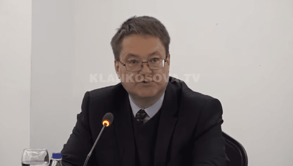 Abbott për vaksinat: Bravo atyre që e bënë këtë të ndodhte