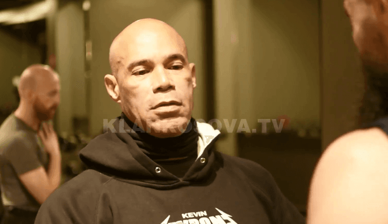 Super bodybilderi Kevis Levrone, sjell eksperiencën e tij në Prishtinë (VIDEO)