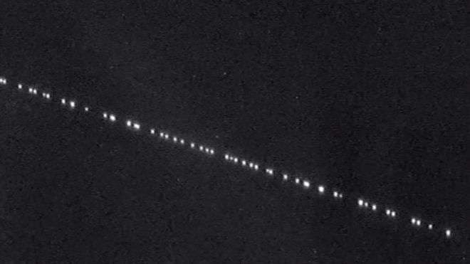 Konstelacionet satelitore: Astronomët paralajmërojnë kërcënimin
