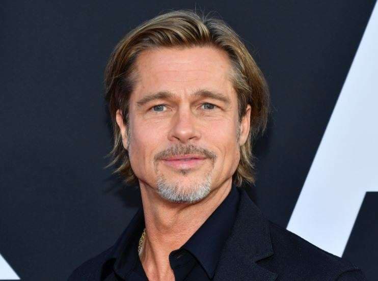 Brad Pitt kujton puthjen e parë të dashurisë: Isha i ngazëllyer