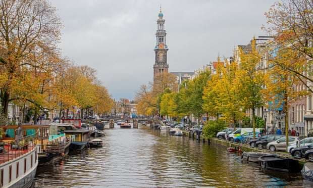 Komuna e Amsterdamit i shlyen borxhet e rinisë së tyre