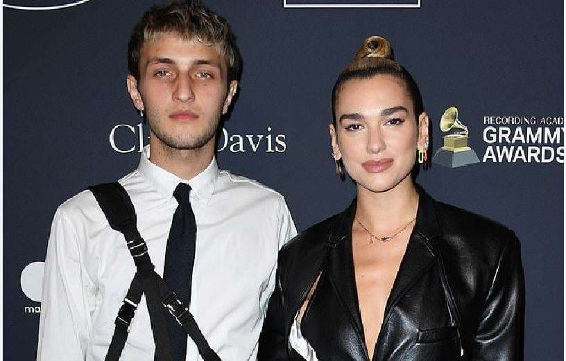 Dua Lipa shoqërohet nga i dashuri në Pre-Grammy Gala
