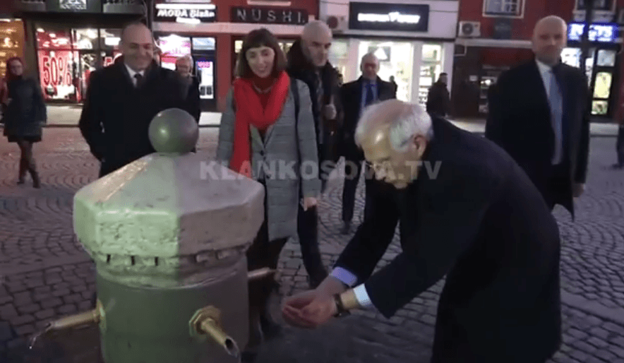 Borrell kënaqet me bukuritë e Prizrenit (VIDEO)