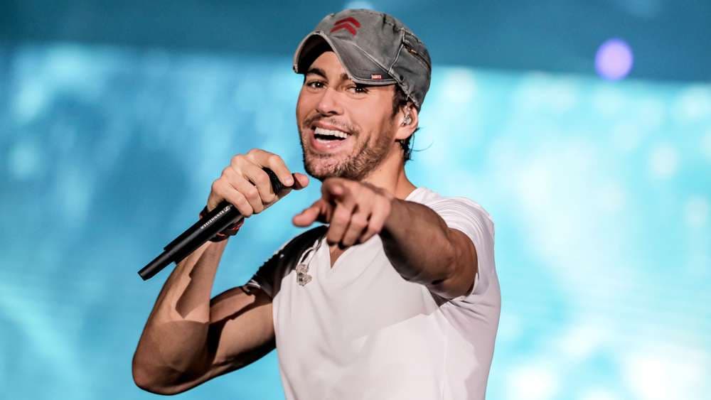Enrique Iglesias bëhet baba i një vajze