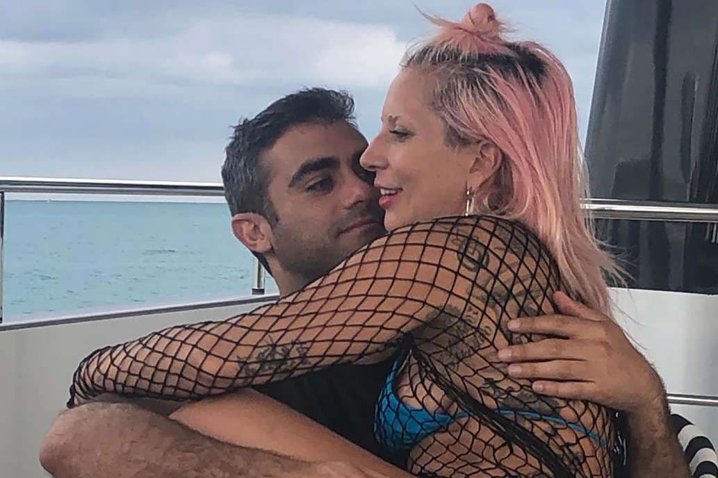 Lady Gaga e zbulon të dashurin e saj