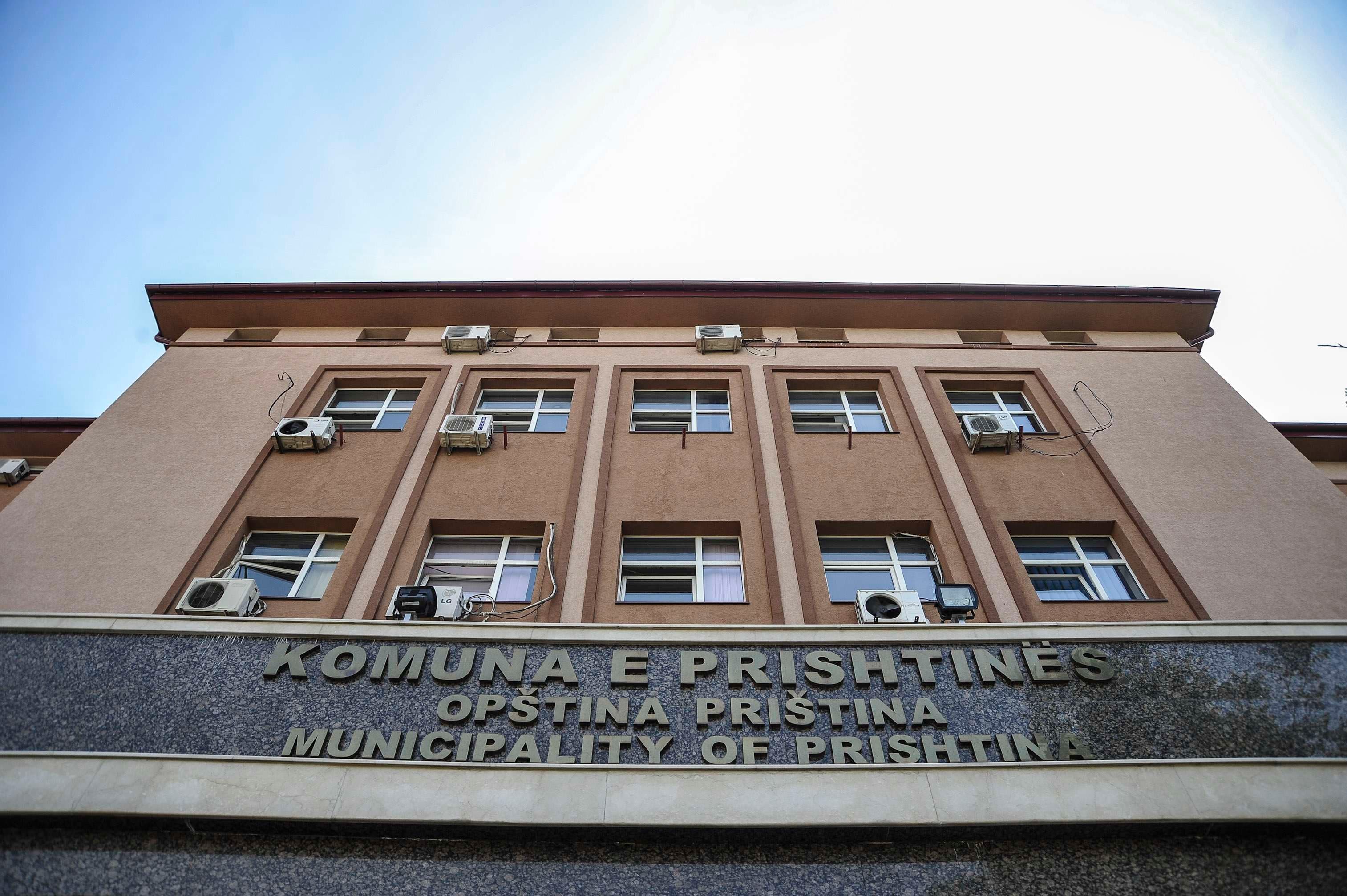 Komunat kërkojnë ndryshimin e masave të ndalim-qarkullimit