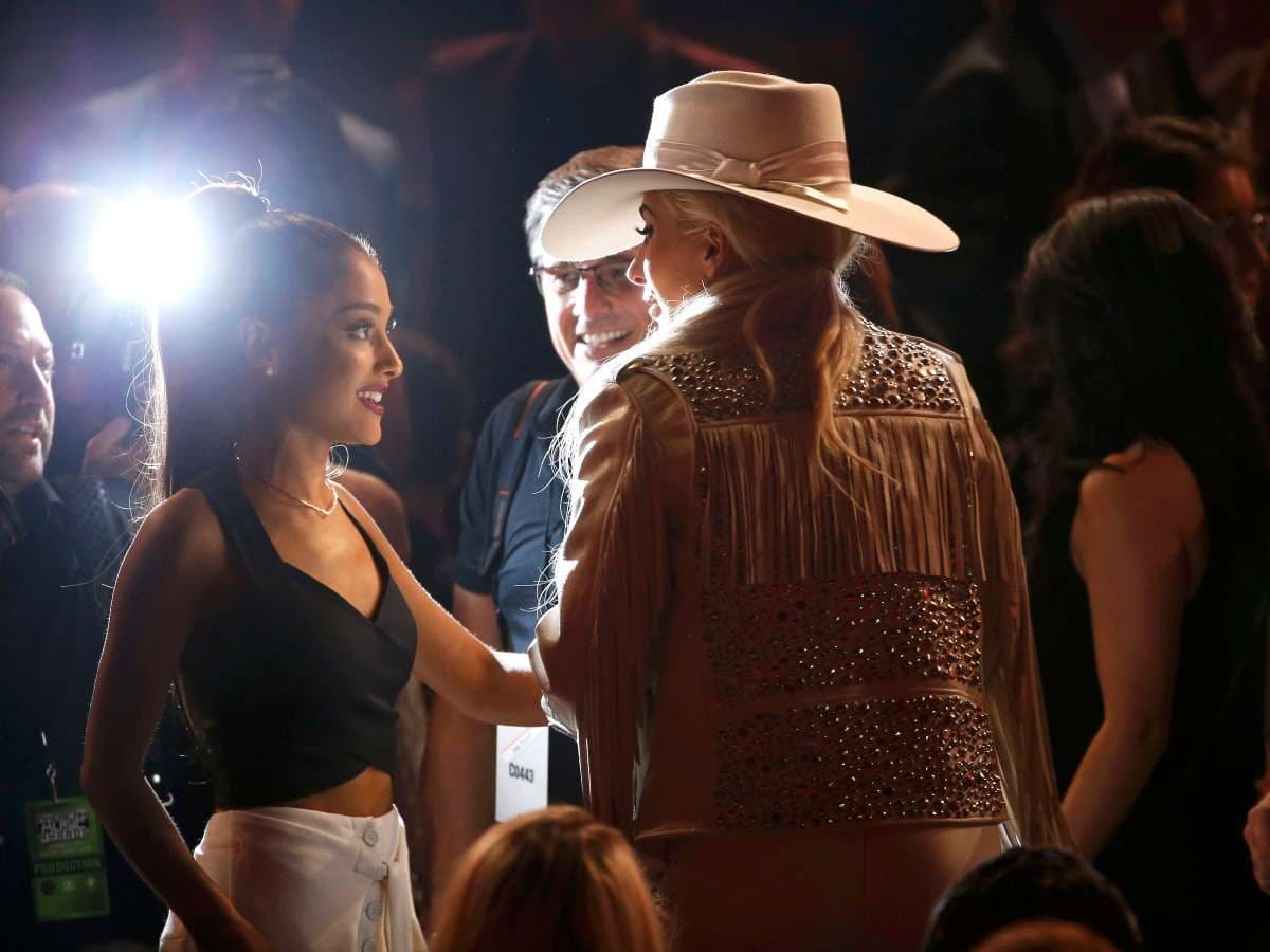 Bashkëpunojnë Ariana Grande dhe Lady Gaga? (FOTO)