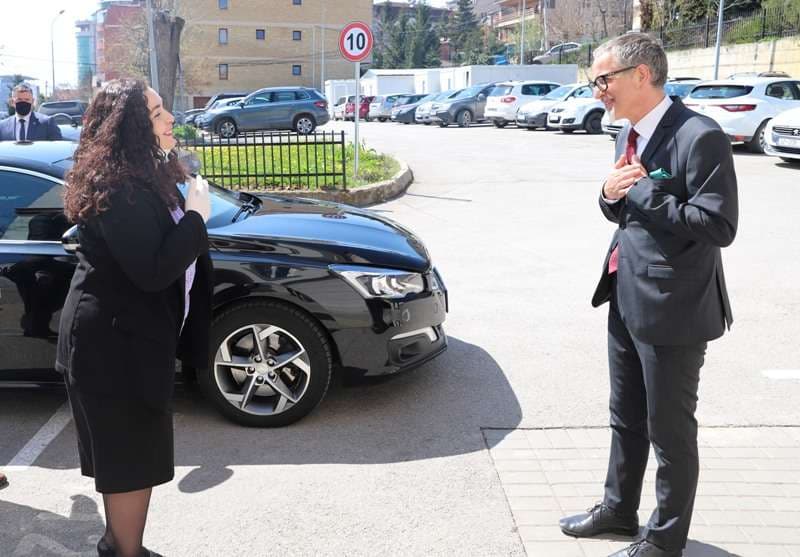 Vitia takohet me Osmanin, merr mbështetje për luftën me pandeminë