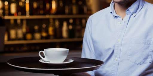 Masa të reja anti-pandemi për baret dhe restoranet në Itali