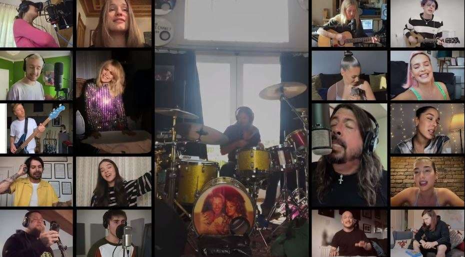 Yjet rikthejnë "Times Like These" nga shtëpitë e tyre (VIDEO)