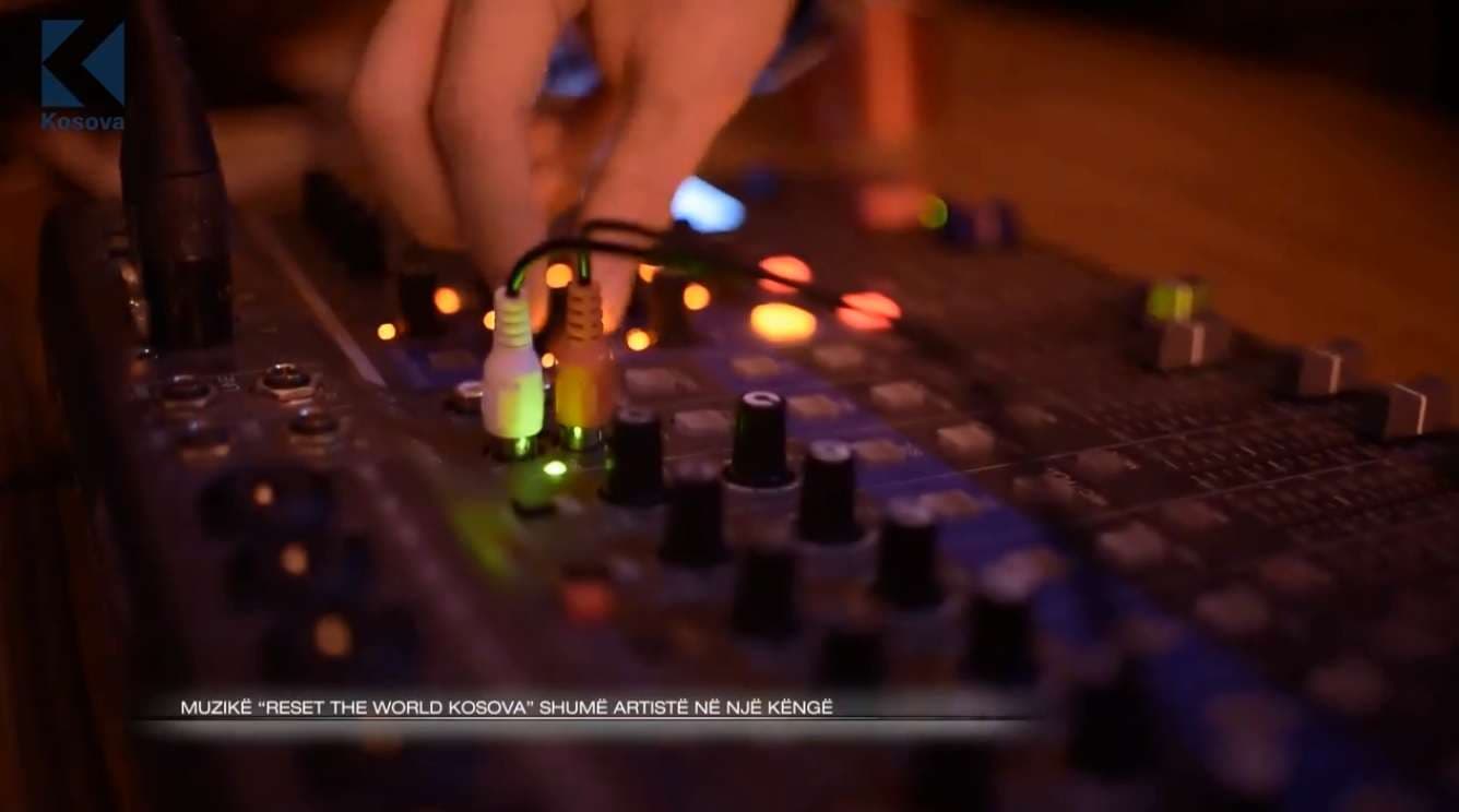 "Reset the World" shumë artistë në një këngë (VIDEO)