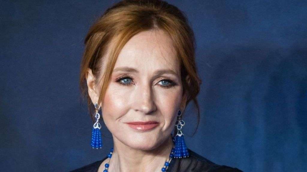 J.K. Rowling publikon librin e ri falas online
