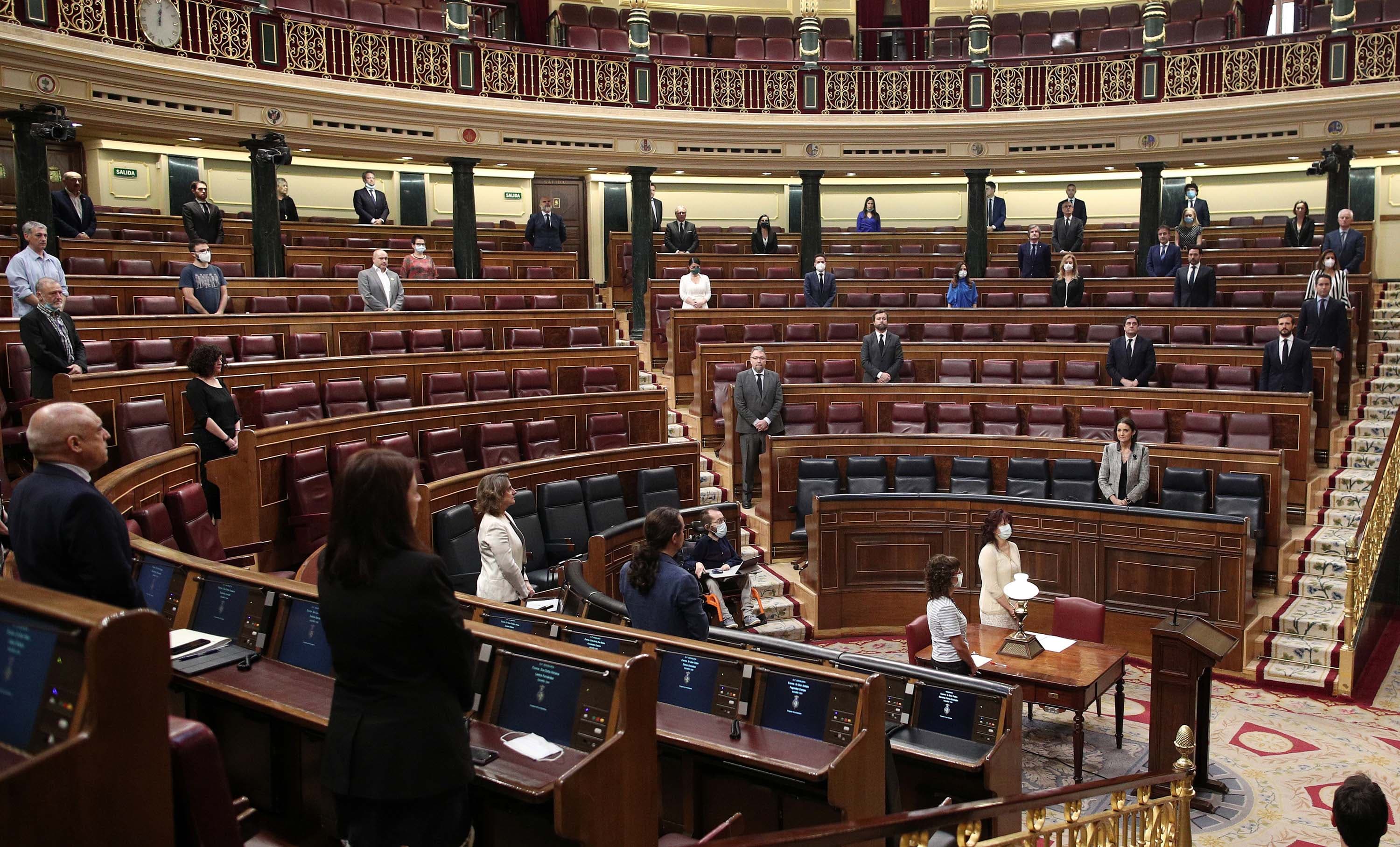 Spanja shpall dhjetë ditë zie në nderim të të vdekurve nga koronavirus