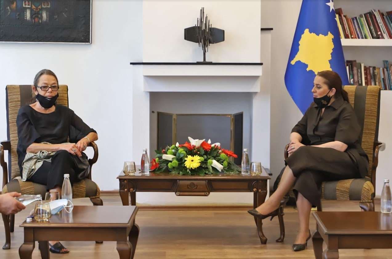Dumoshi pret në takim Koordinatoren për zhvillim të OKB-së në Kosovë