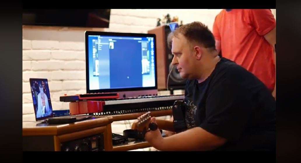 Kitaristi Valon Gashi bashkëbisedon me yllin amerikan Steve Vai (VIDEO)