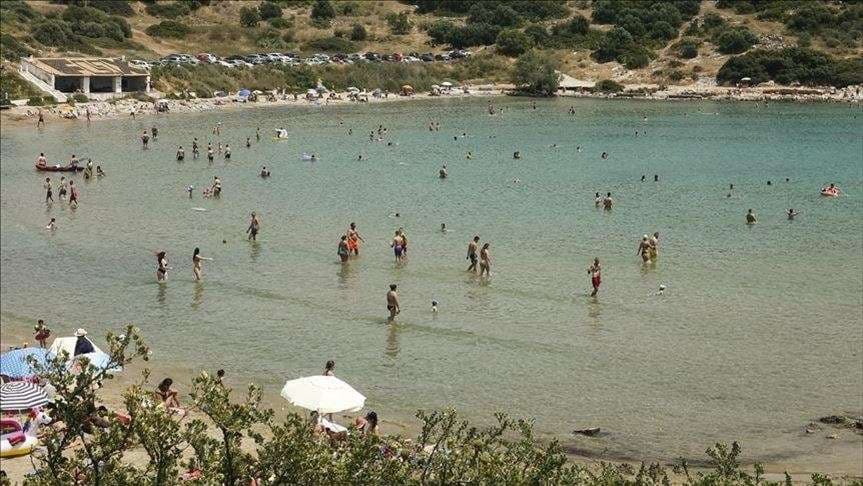 Greqia rinis turizmin, por me shumë kujdes