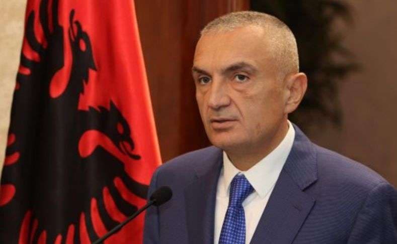 Meta përshëndet veprimin e 42 eurodeputetëve që kërkuan heqjen e vizave për kosovarët