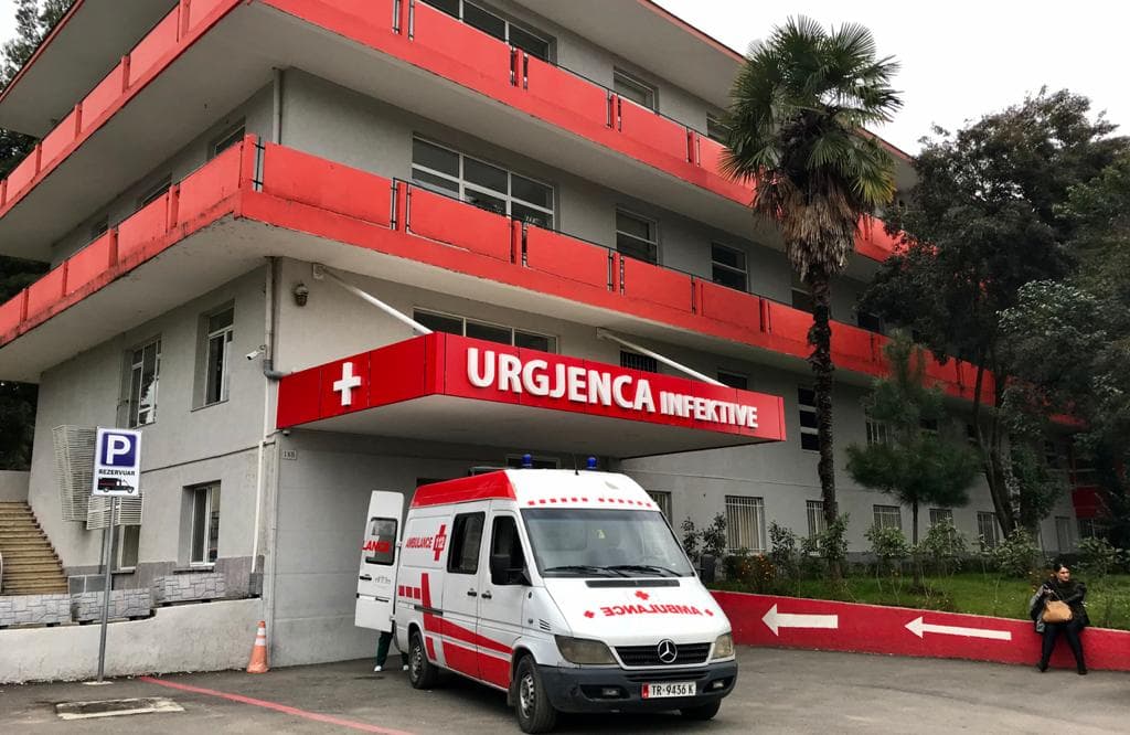 Katër viktima dhe 168 të prekur me COVID-19 për 24 orë në Shqipëri