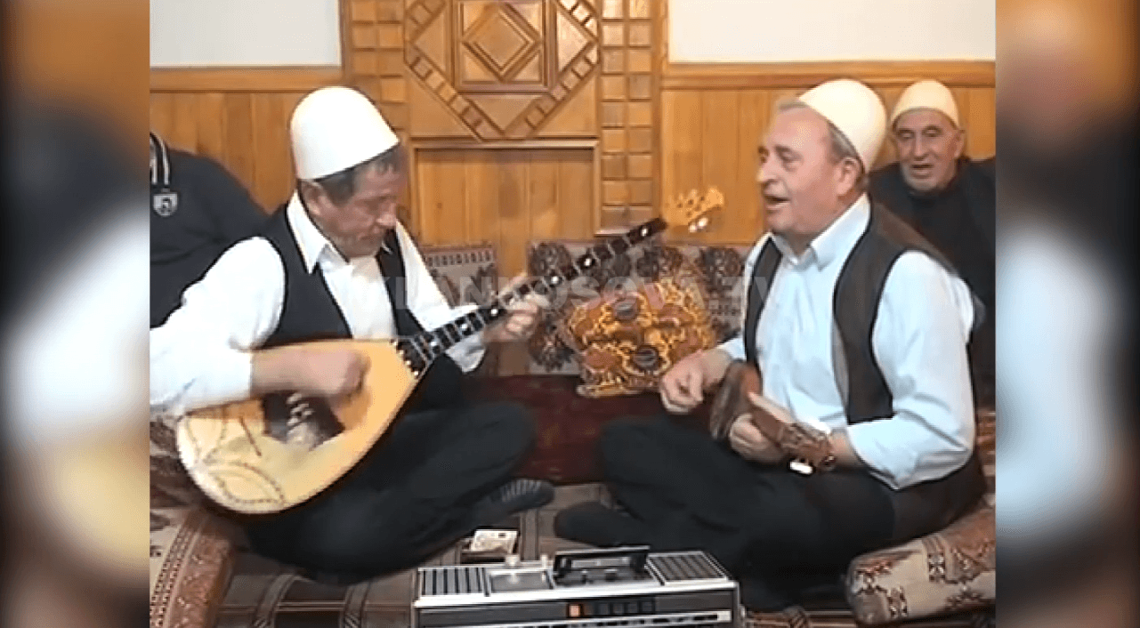 Familjarët dhe miqtë në mërzi për rapsodin Isa Llapqeva (VIDEO)