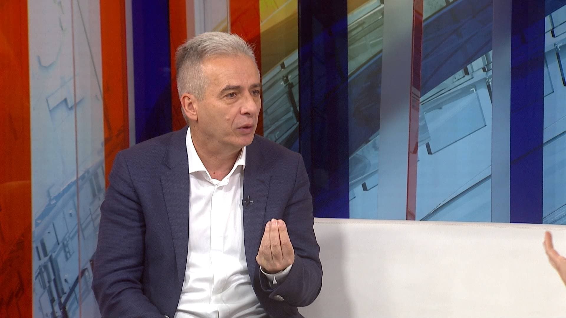 Bashkëpunimi Serbi-Gjykatë Speciale, Drecun: Kryeprokurori Schwendiman më dha mirënjohje me dorëshkrim