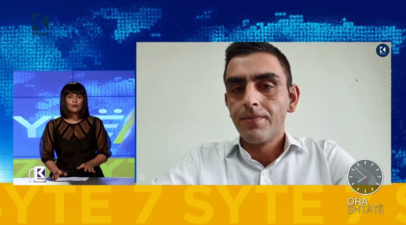 Zëvendësdrejtori i "Faik Konicës": E rëndë që të zhvillojmë mësim online (VIDEO)