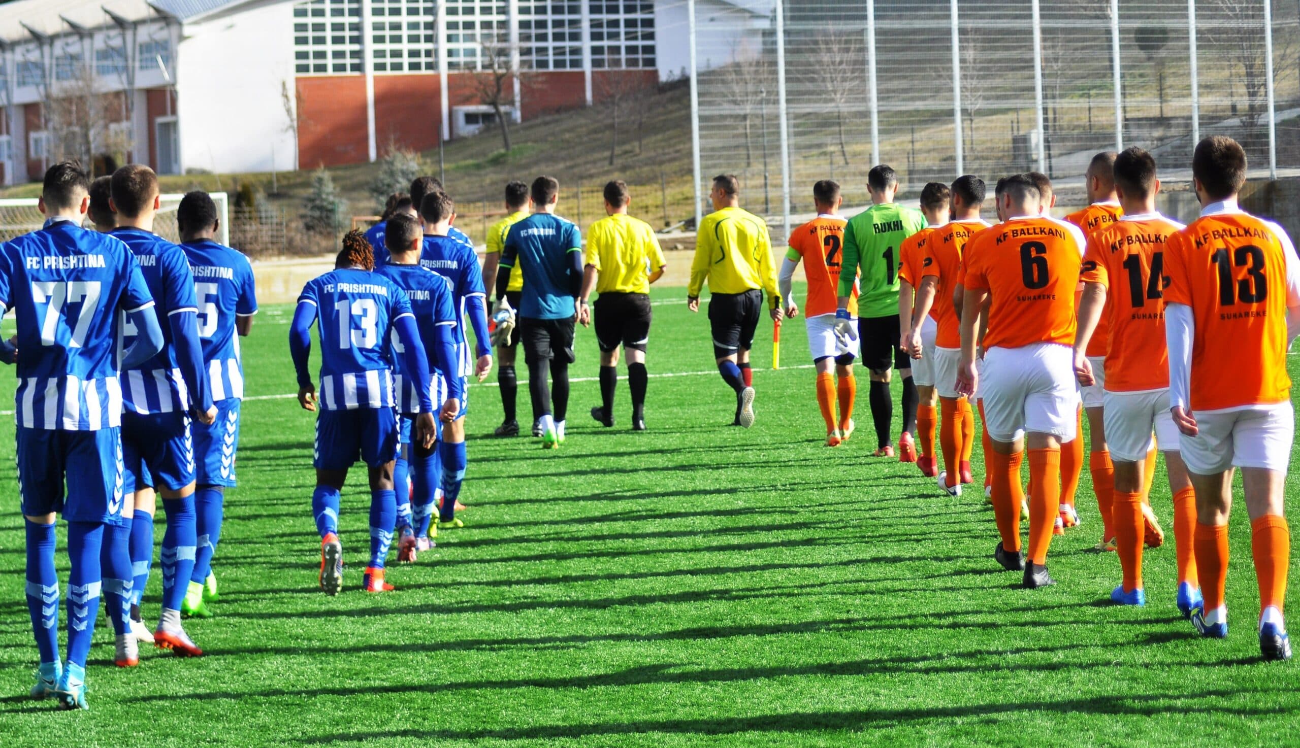 Futboll sa të duash, befasitë vazhdojnë me Superligën