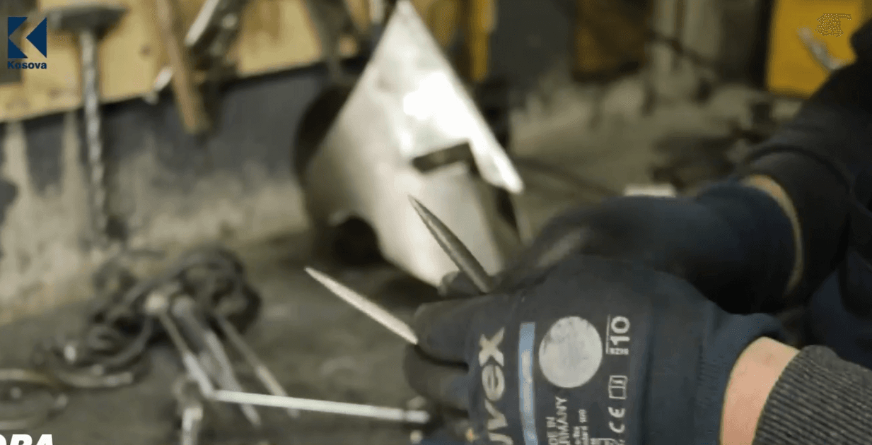 Habib Cena, mjeshtri i cili e kthen hekurin në art (VIDEO)