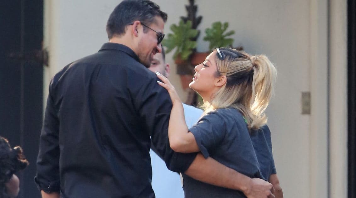 Bebe Rexha thotë se familja e saj e do të dashurin e saj të ri (VIDEO)